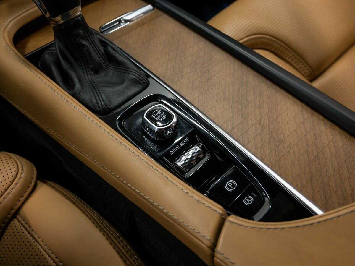 Volvo XC90 с пробегом — 2018 год. Фото: #18