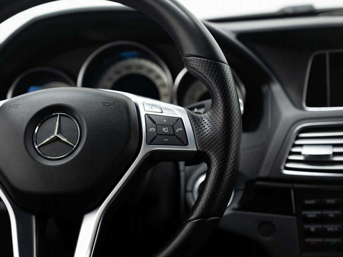 Mercedes-Benz E-Класс с пробегом — 2013 год. Фото: #13