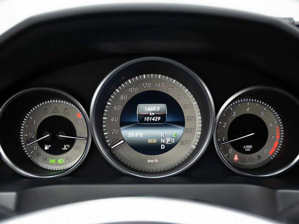 Mercedes-Benz E-Класс с пробегом — 2013 год. Фото: #14