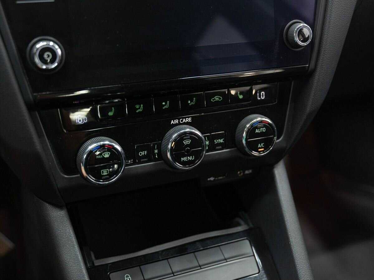 Skoda Octavia с пробегом — 2017 год. Фото: #17