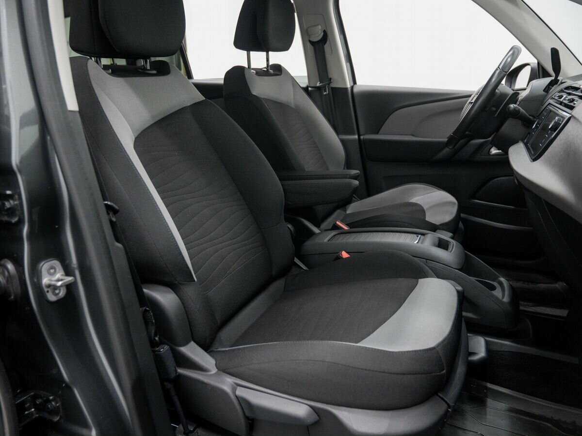 Citroen C4 Picasso с пробегом — 2016 год. Фото: #7