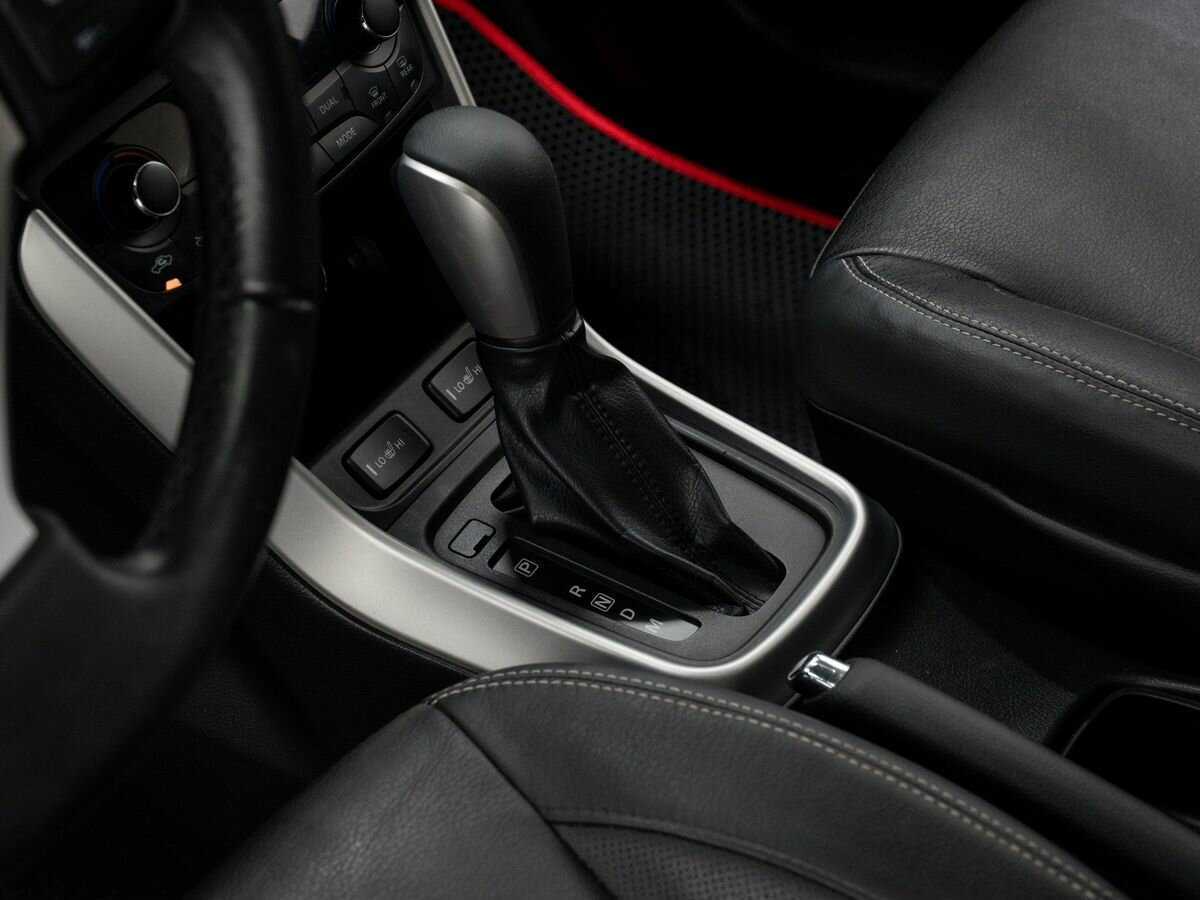 Suzuki SX4 с пробегом — 2014 год. Фото: #16