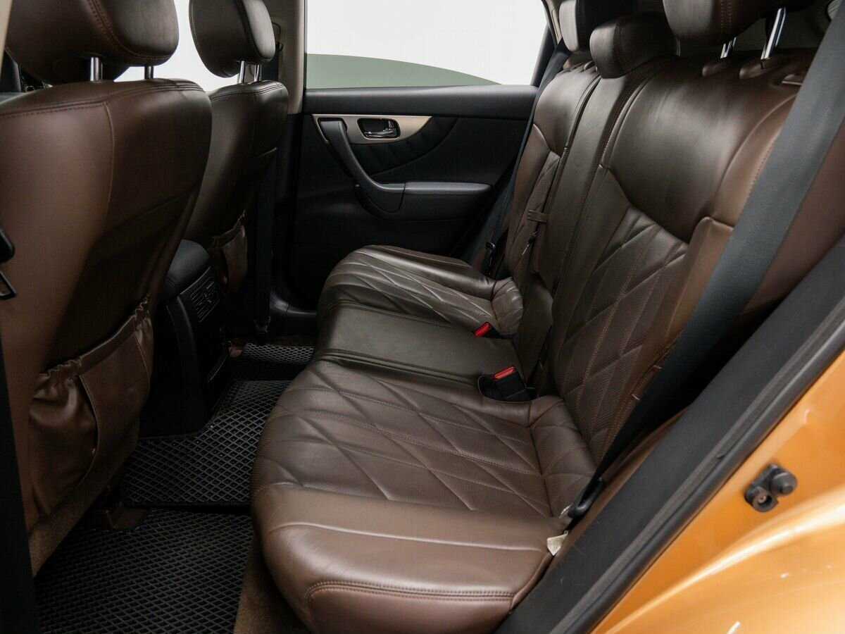 Infiniti FX с пробегом — 2009 год. Фото: #11