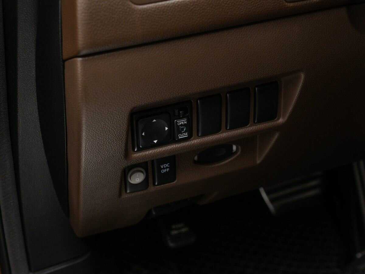 Infiniti FX с пробегом — 2009 год. Фото: #16