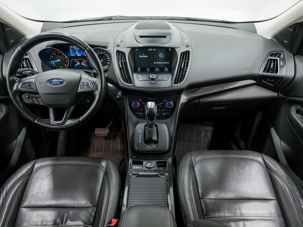 Ford Kuga с пробегом — 2016 год. Фото: #9