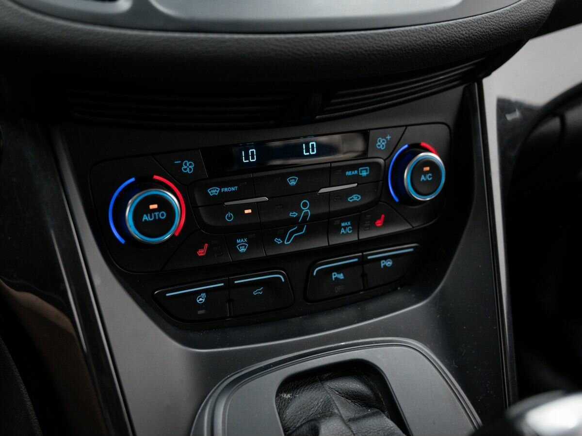 Ford Kuga с пробегом — 2016 год. Фото: #18