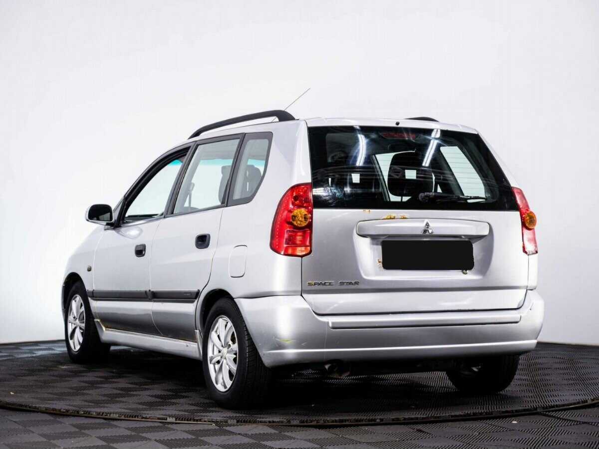 Mitsubishi Space Star с пробегом — 2002 год. Фото: #3