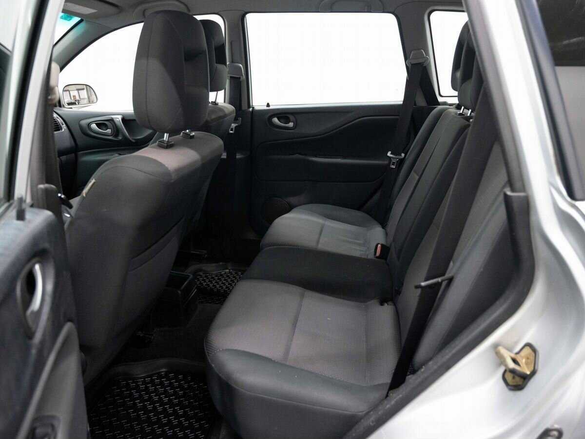 Mitsubishi Space Star с пробегом — 2002 год. Фото: #8