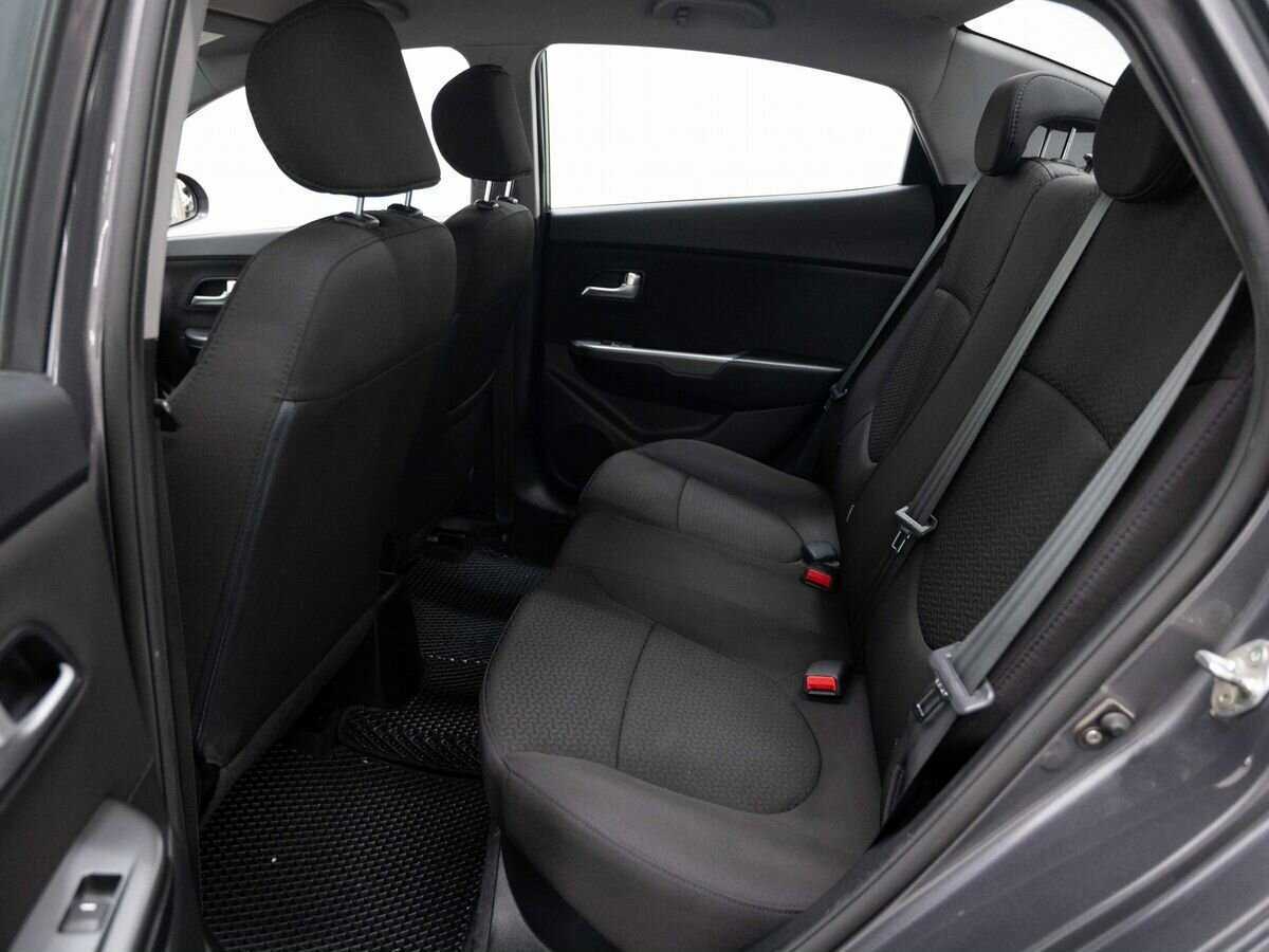 Kia Rio с пробегом — 2014 год. Фото: #8