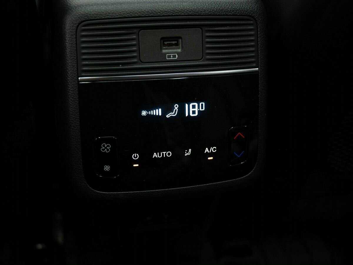 EXEED VX с пробегом — 2022 год. Фото: #22