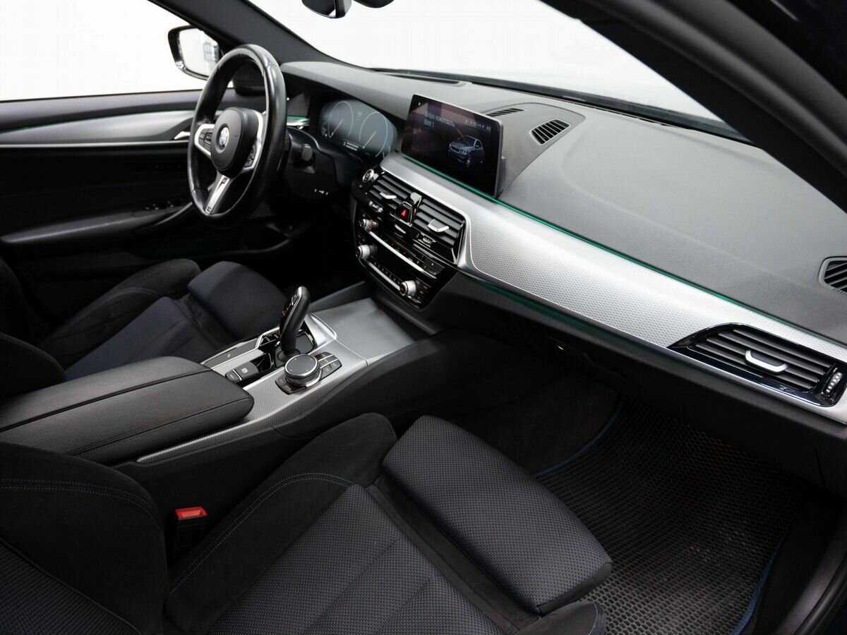 BMW 5 серии с пробегом — 2018 год. Фото: #10