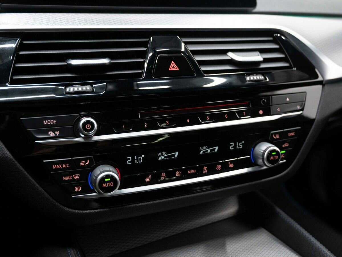 BMW 5 серии с пробегом — 2018 год. Фото: #19