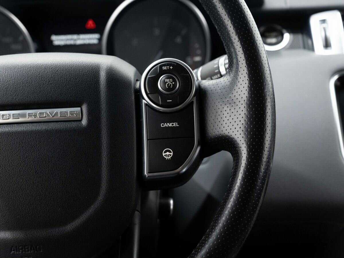 Land Rover Range Rover Sport с пробегом — 2014 год. Фото: #16