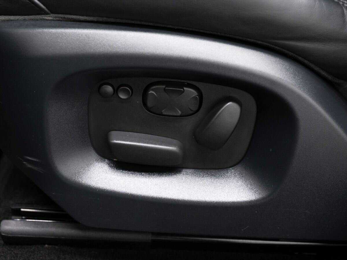 Land Rover Range Rover Sport с пробегом — 2014 год. Фото: #19