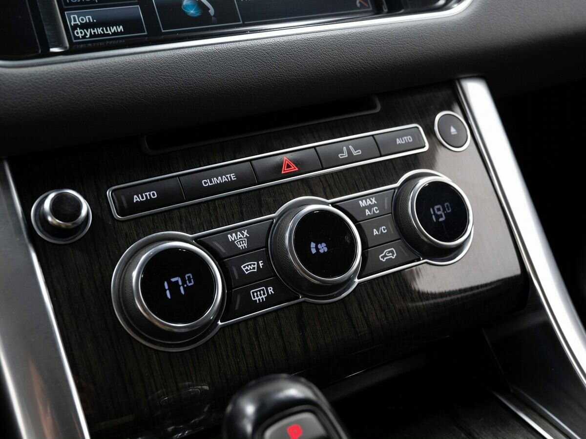 Land Rover Range Rover Sport с пробегом — 2014 год. Фото: #21