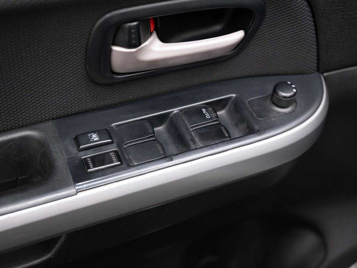 Suzuki Grand Vitara с пробегом — 2008 год. Фото: #18