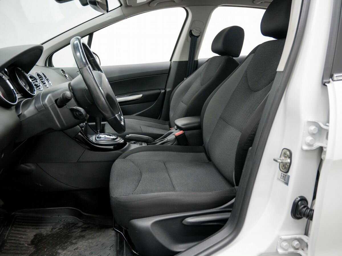 Peugeot 408 с пробегом — 2017 год. Фото: #13