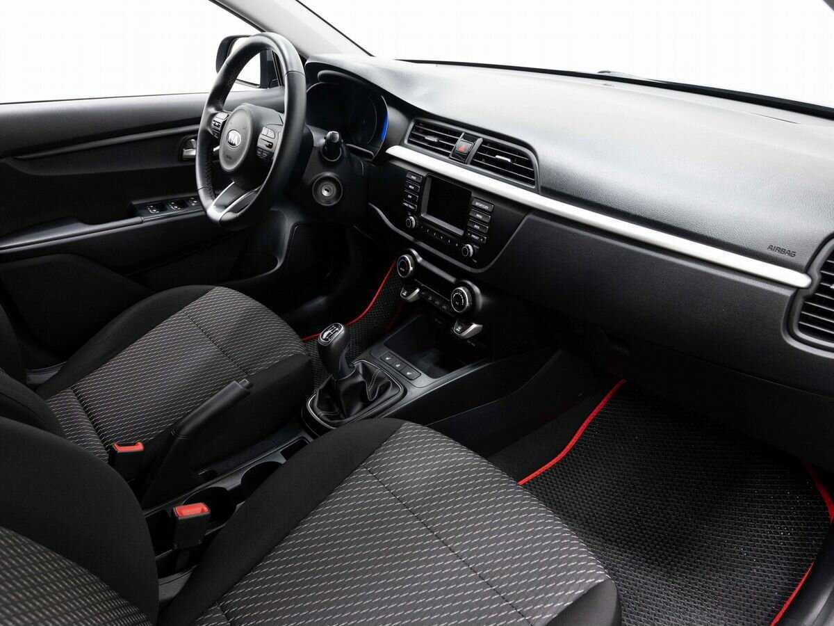 Kia Rio с пробегом — 2020 год. Фото: #10