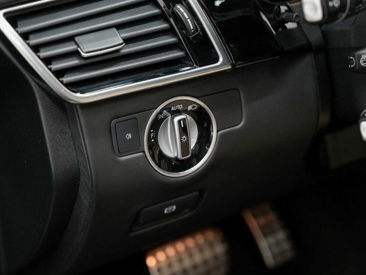 Mercedes-Benz GLE AMG с пробегом — 2016 год. Фото: #16