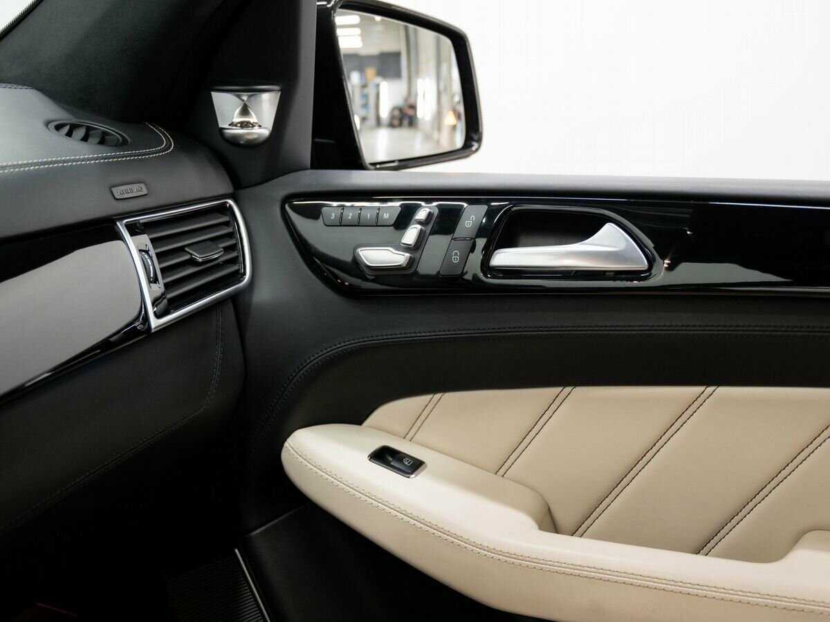Mercedes-Benz GLE AMG с пробегом — 2016 год. Фото: #23