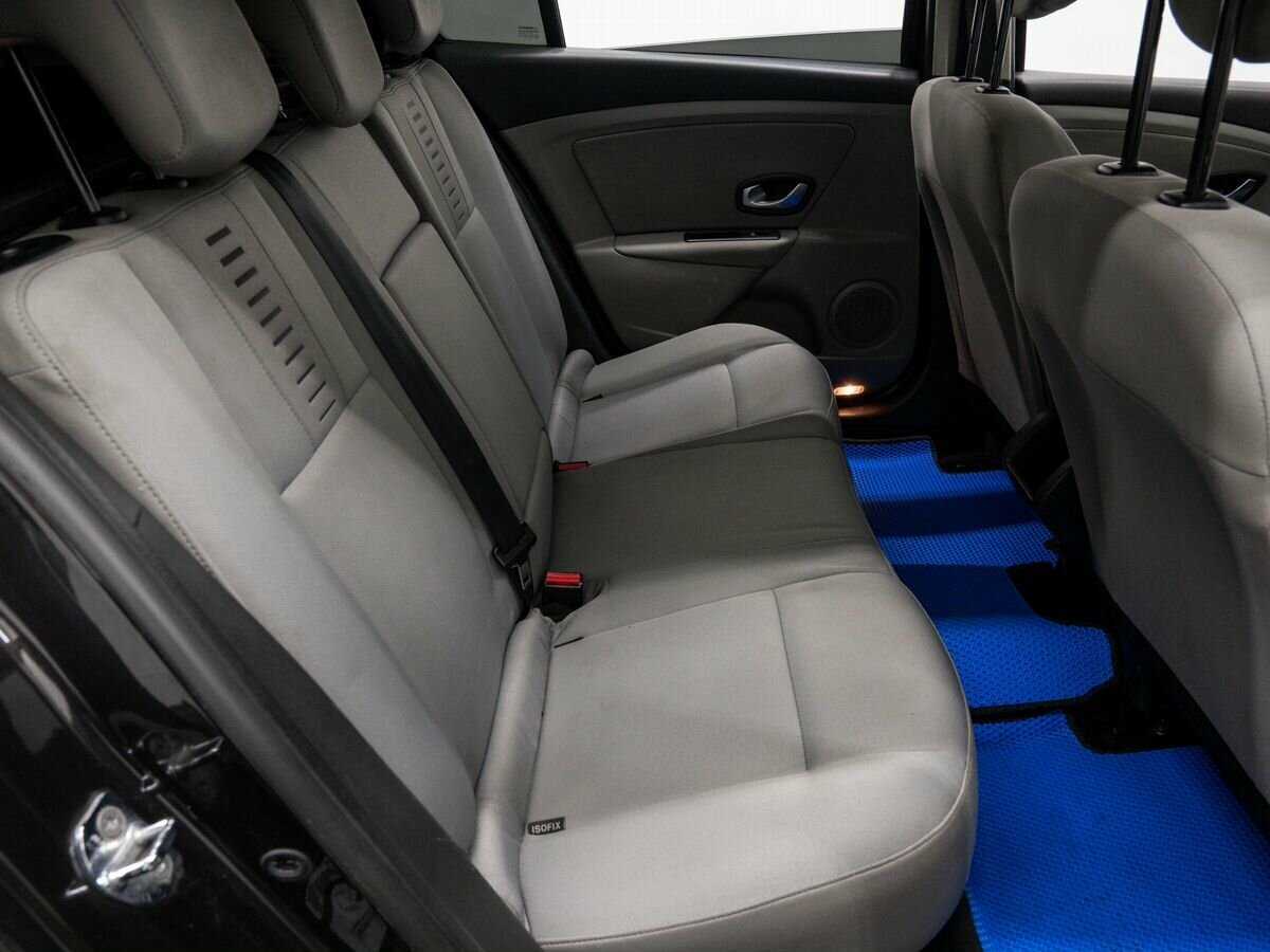 Renault Megane с пробегом — 2009 год. Фото: #8