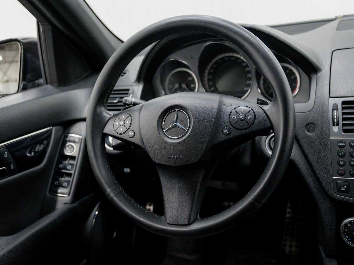 Mercedes-Benz C-Класс с пробегом — 2010 год. Фото: #10