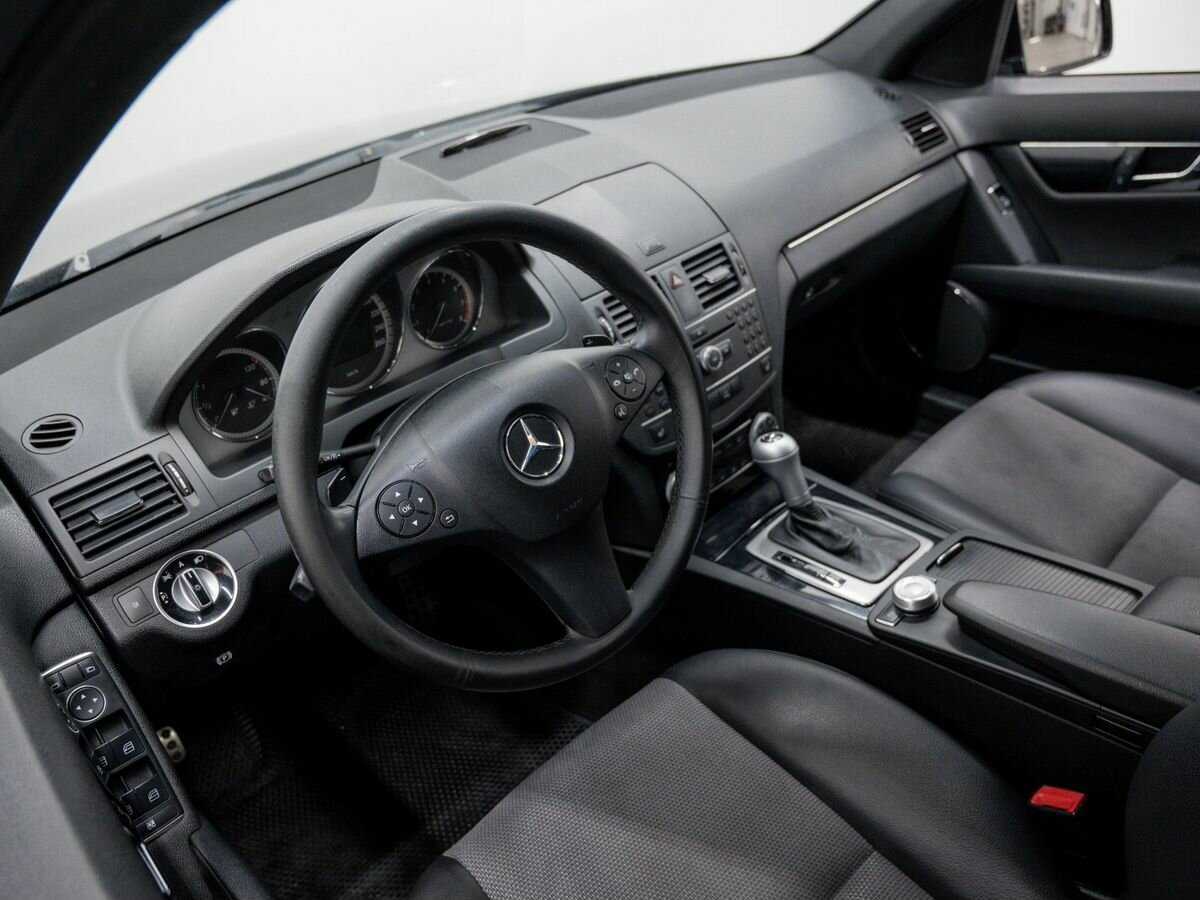 Mercedes-Benz C-Класс с пробегом — 2010 год. Фото: #12