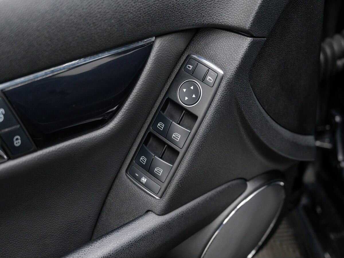 Mercedes-Benz C-Класс с пробегом — 2010 год. Фото: #14