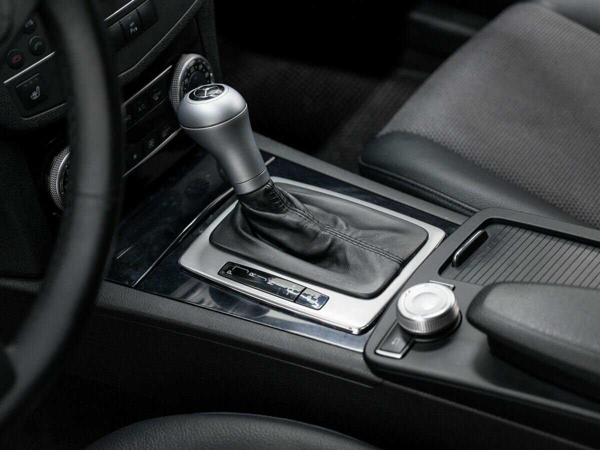 Mercedes-Benz C-Класс с пробегом — 2010 год. Фото: #16