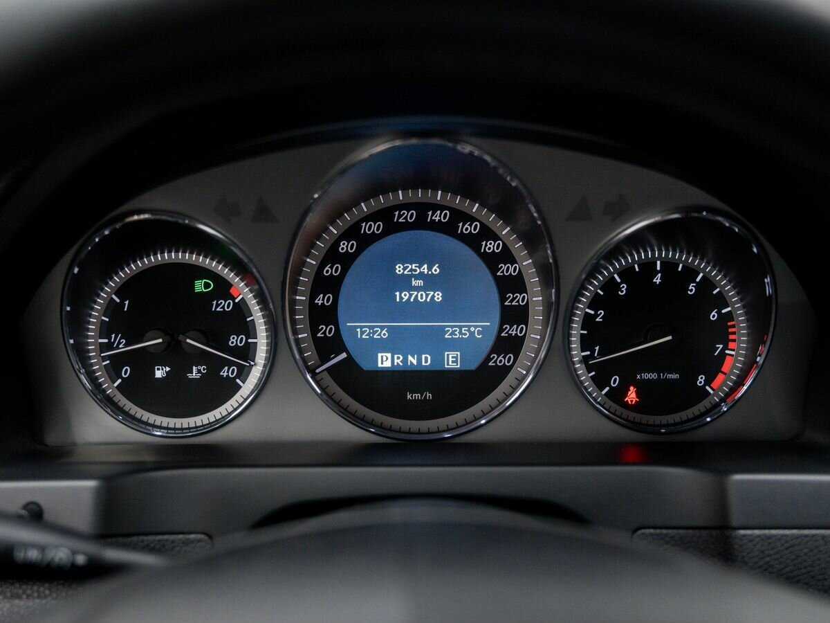 Mercedes-Benz C-Класс с пробегом — 2010 год. Фото: #20