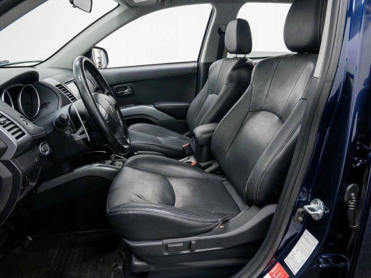 Mitsubishi Outlander с пробегом — 2011 год. Фото: #12
