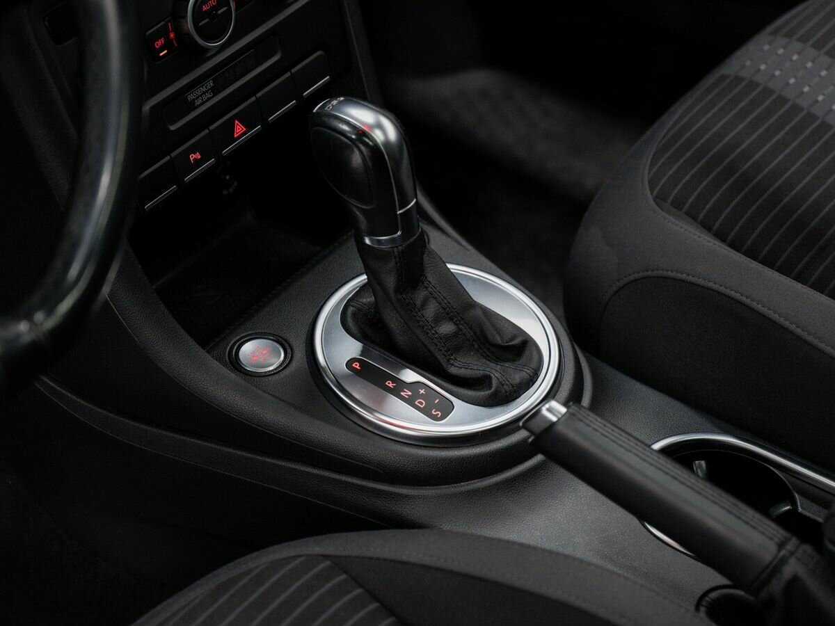 Volkswagen Beetle с пробегом — 2014 год. Фото: #16