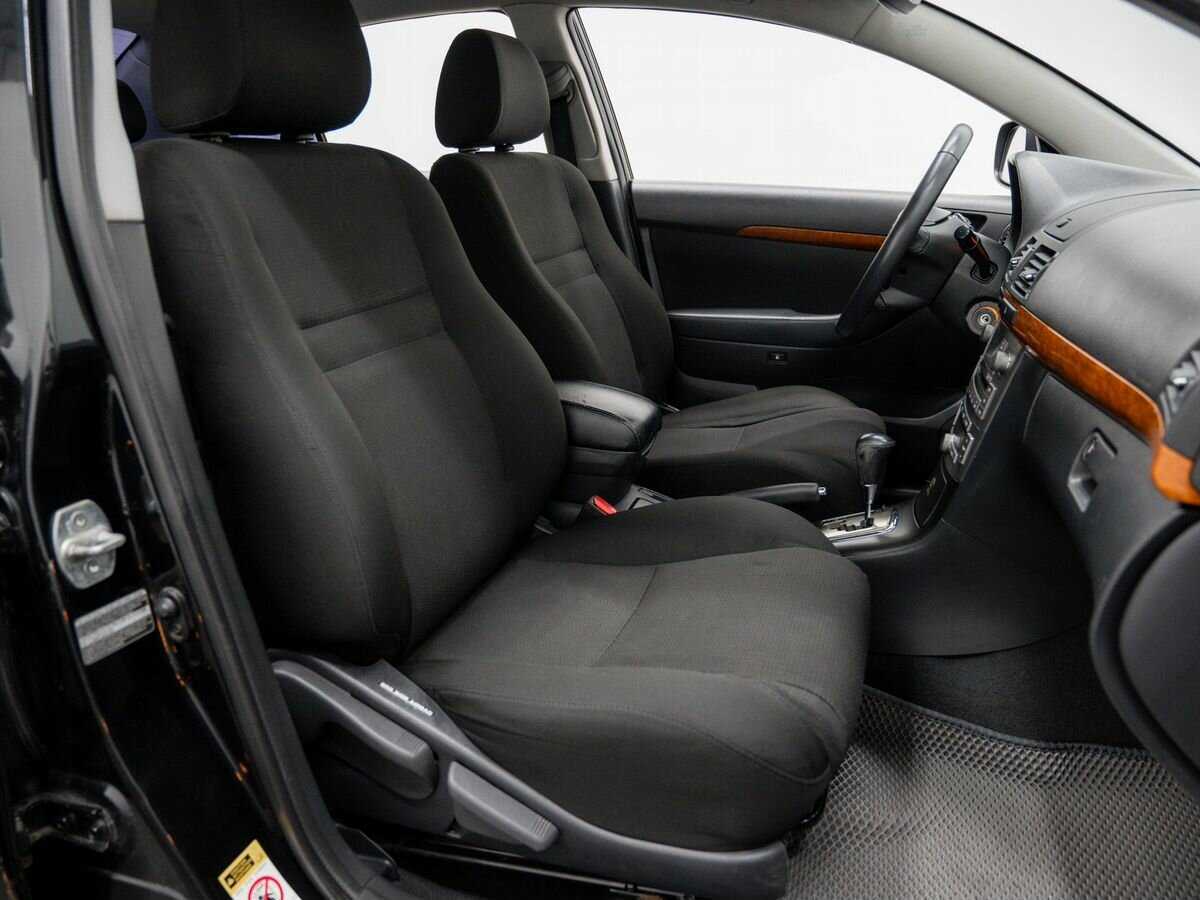 Toyota Avensis с пробегом — 2008 год. Фото: #7