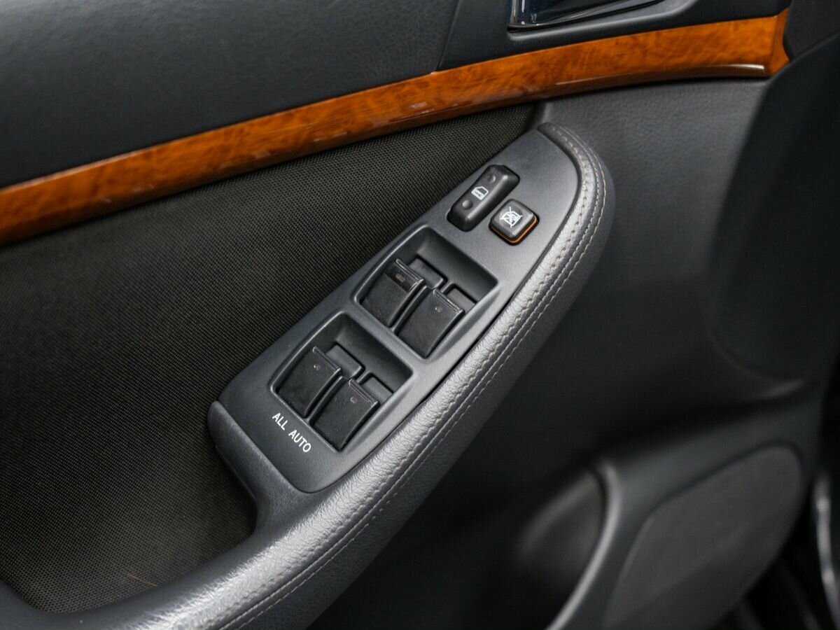 Toyota Avensis с пробегом — 2008 год. Фото: #11