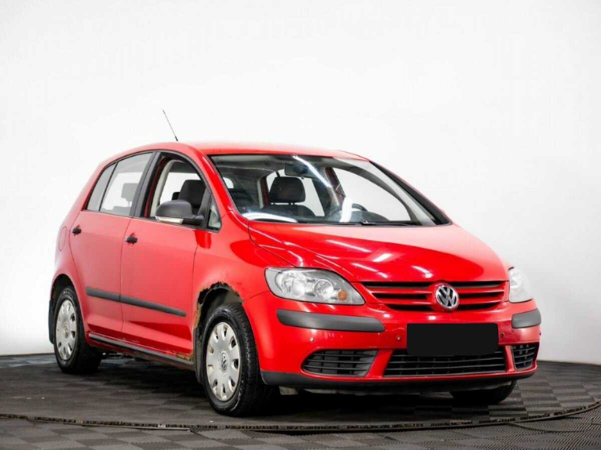 Volkswagen Golf Plus с пробегом — 2008 год. Фото: #2