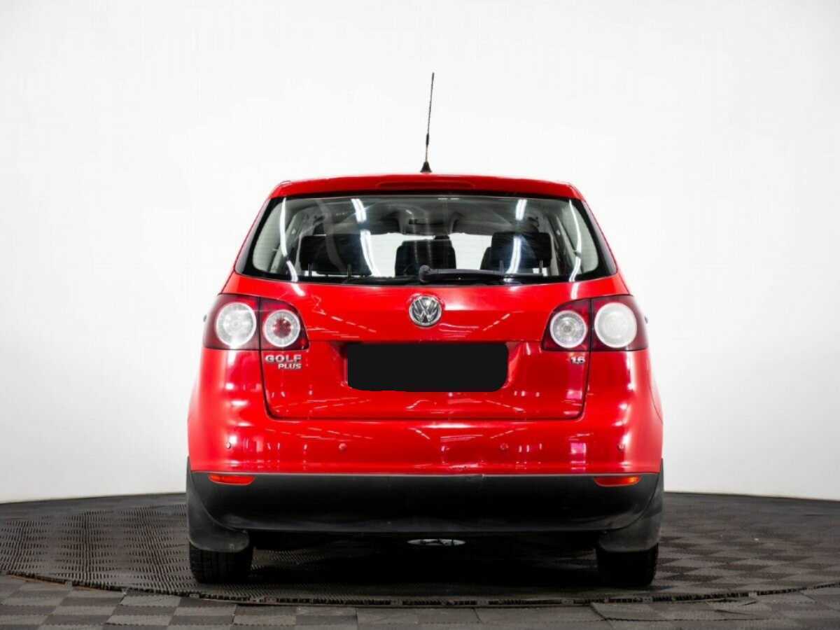 Volkswagen Golf Plus с пробегом — 2008 год. Фото: #3