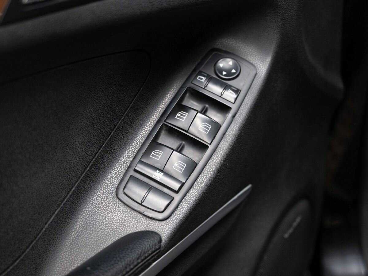 Mercedes-Benz M-Класс с пробегом — 2007 год. Фото: #17