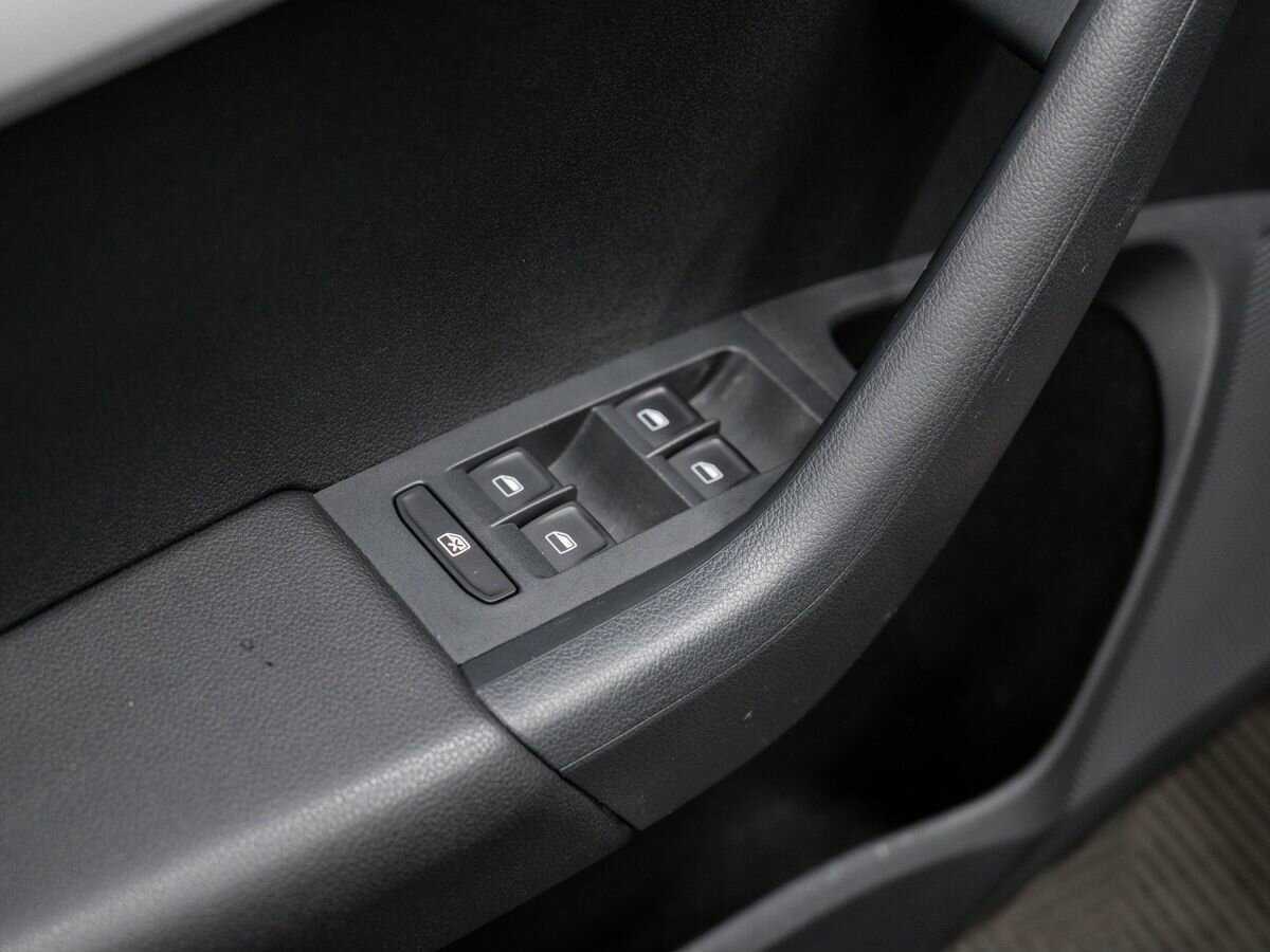 Skoda Octavia с пробегом — 2013 год. Фото: #14