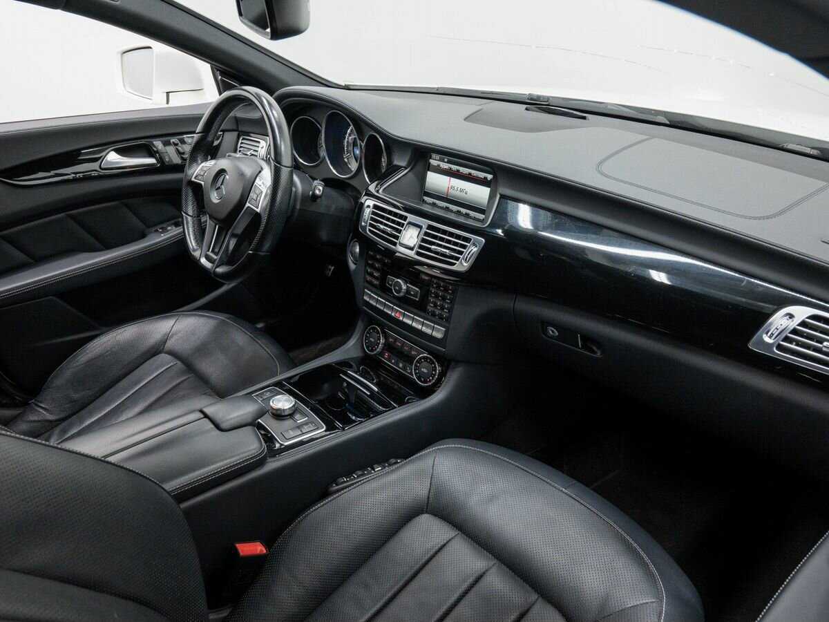 Mercedes-Benz CLS с пробегом — 2014 год. Фото: #6
