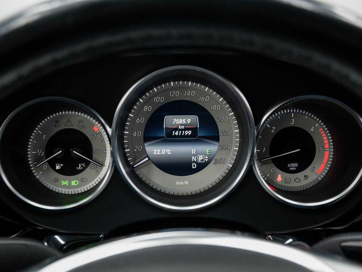 Mercedes-Benz CLS с пробегом — 2014 год. Фото: #22