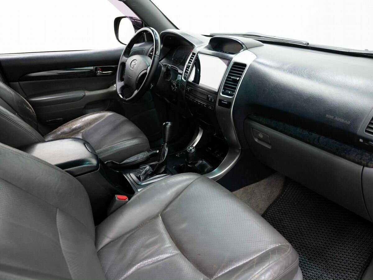 Toyota Land Cruiser Prado с пробегом — 2008 год. Фото: #10