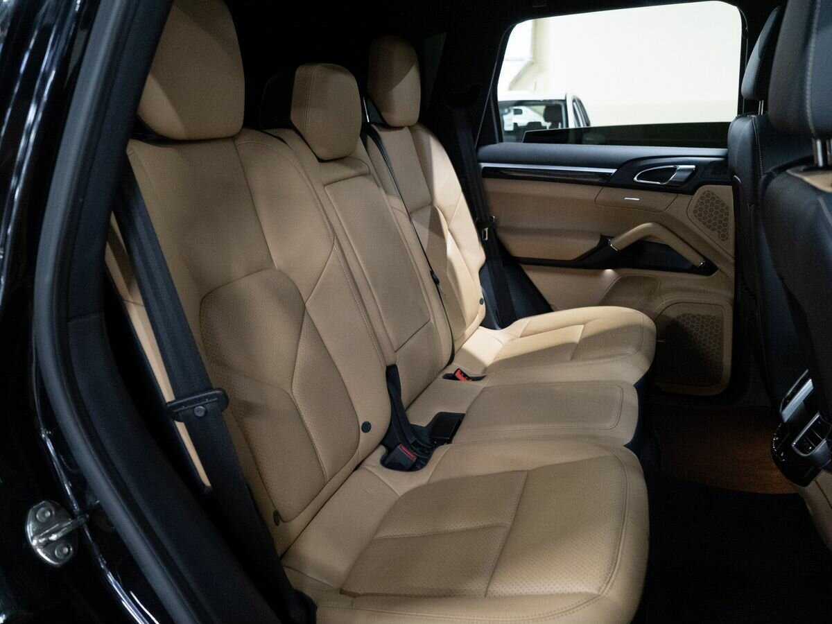 Porsche Cayenne с пробегом — 2013 год. Фото: #11