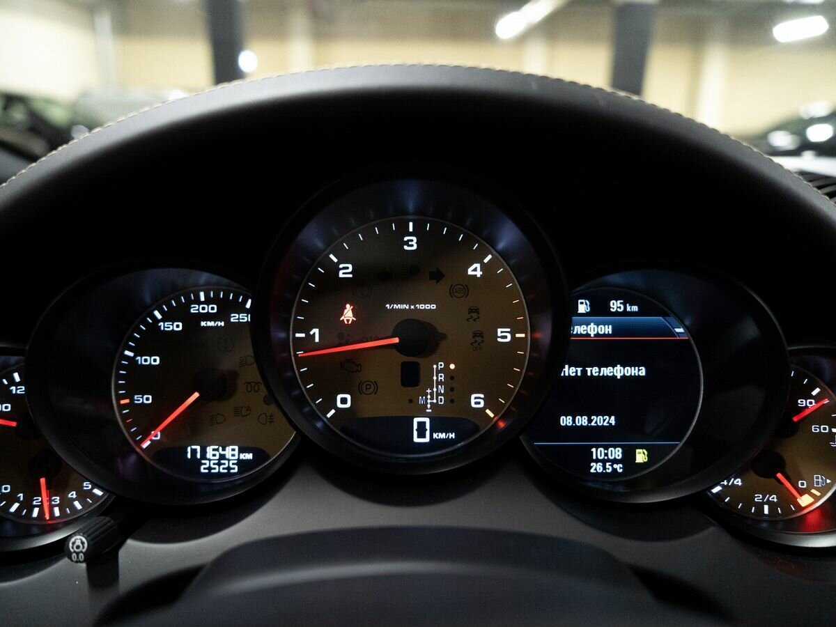 Porsche Cayenne с пробегом — 2013 год. Фото: #17