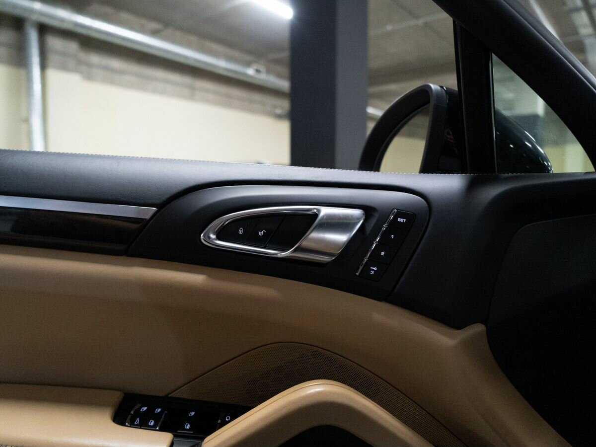 Porsche Cayenne с пробегом — 2013 год. Фото: #24