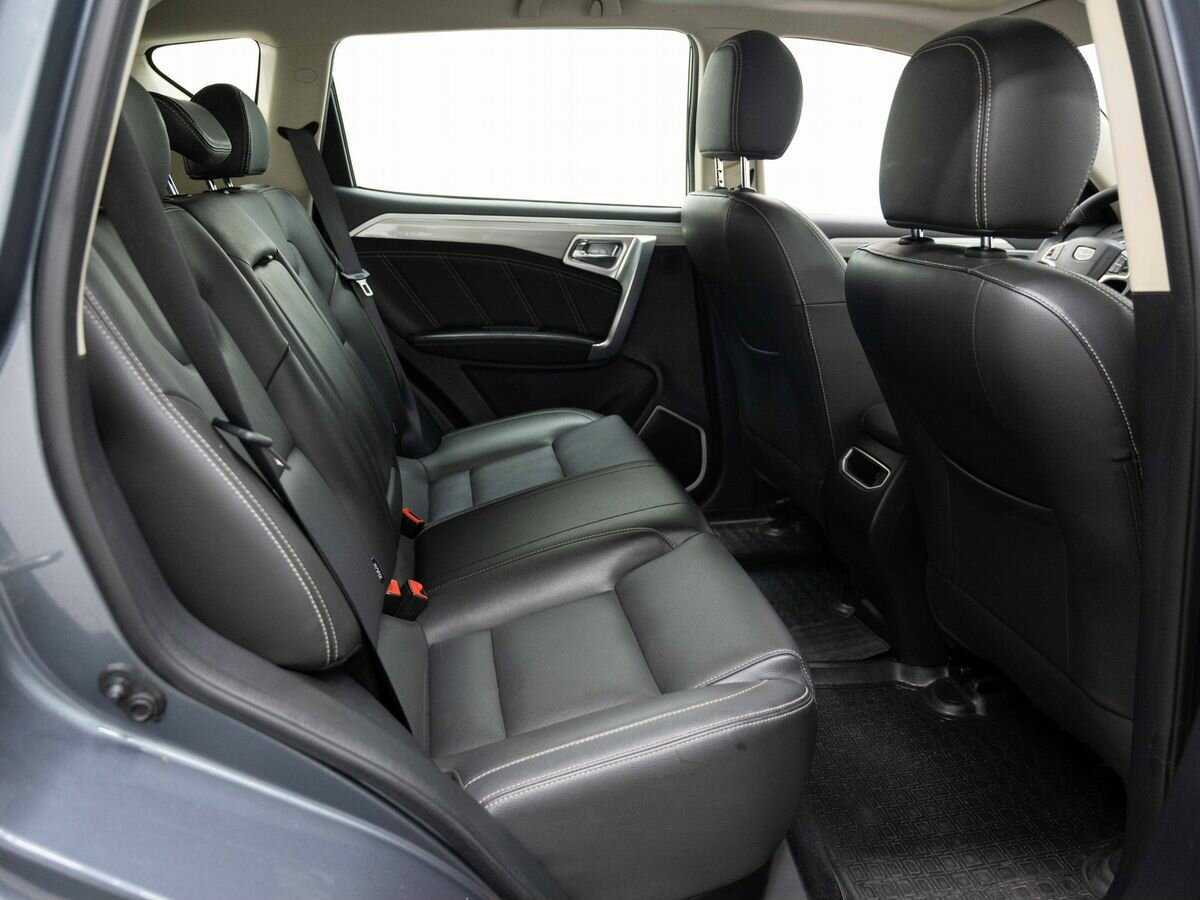 Geely Emgrand X7 с пробегом — 2019 год. Фото: #9