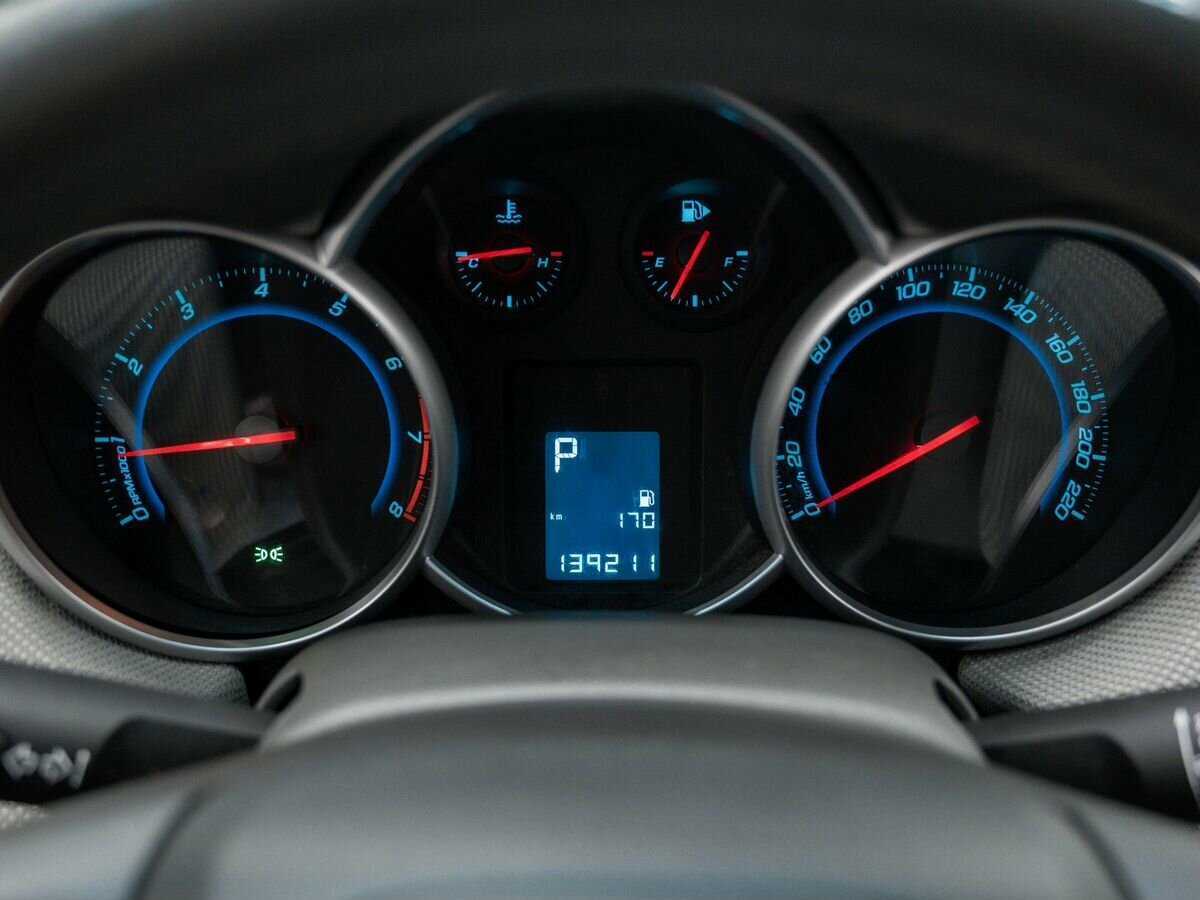 Chevrolet Cruze с пробегом — 2009 год. Фото: #19