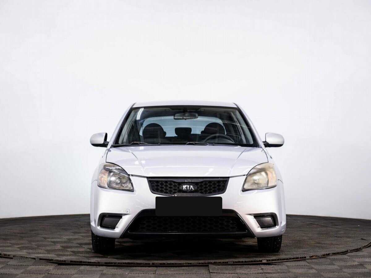 Kia Rio с пробегом — 2011 год. Фото: #1