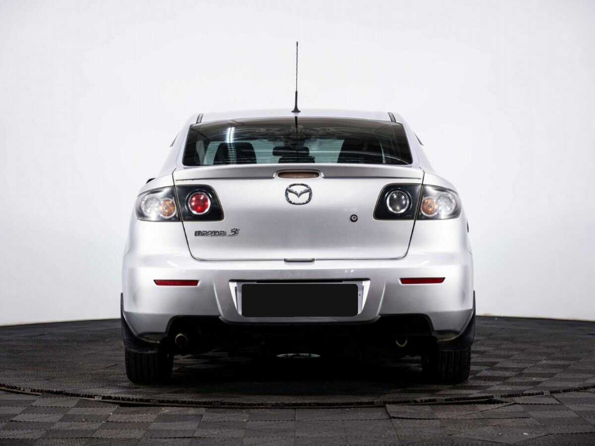 Mazda 3 с пробегом — 2008 год. Фото: #4