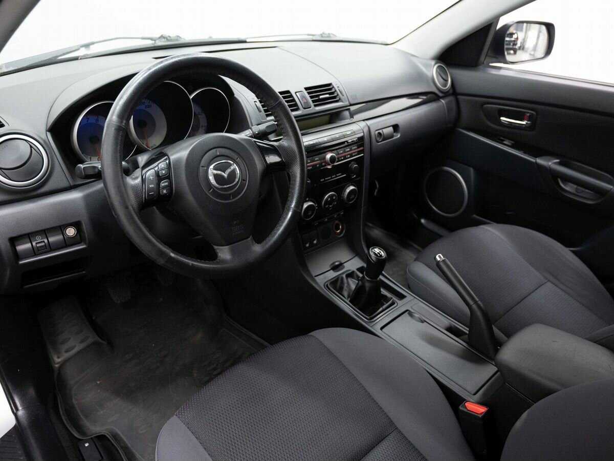 Mazda 3 с пробегом — 2008 год. Фото: #6