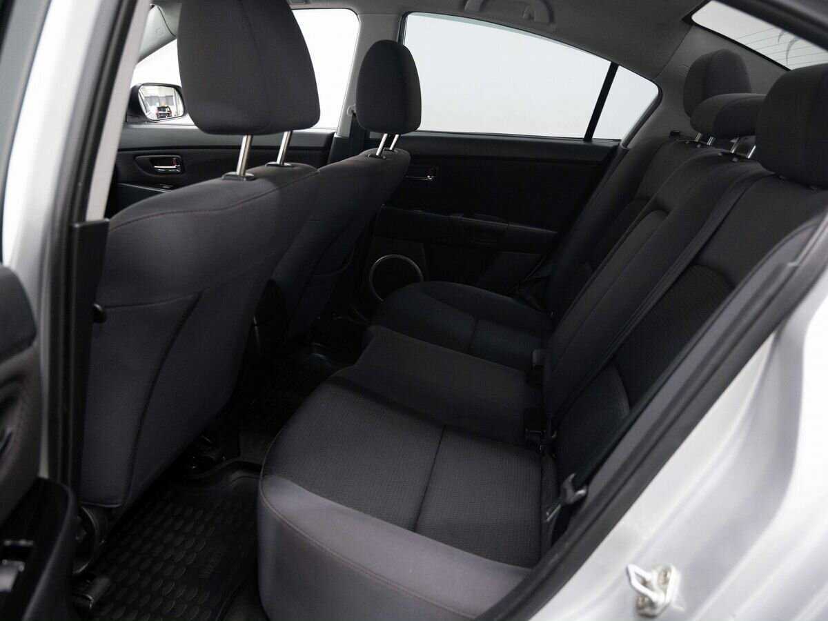 Mazda 3 с пробегом — 2008 год. Фото: #8